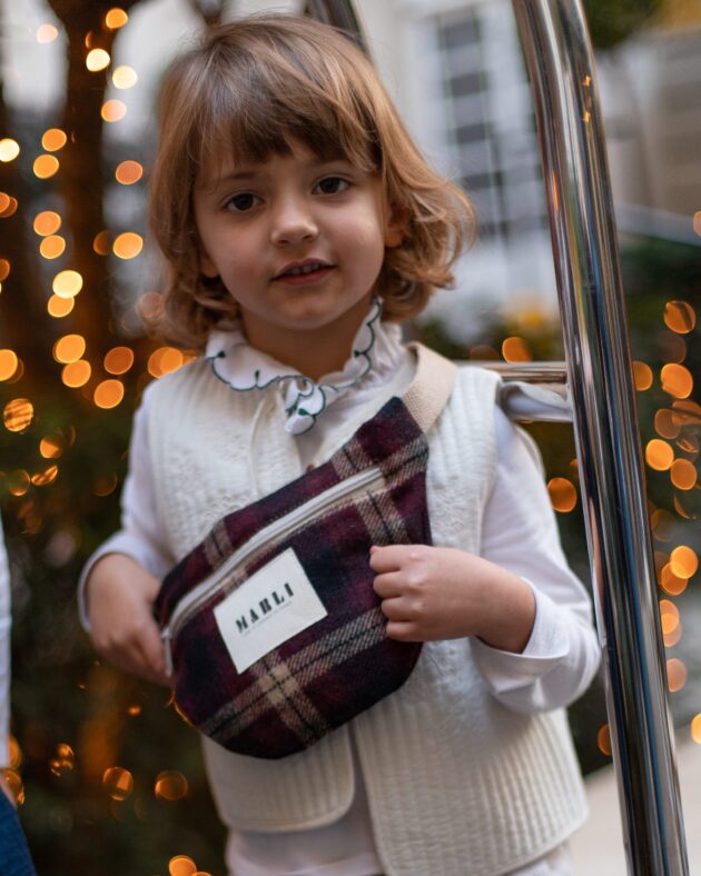 Sac banane mini Selkie - Tartan Bordeaux et Beige – Image 2