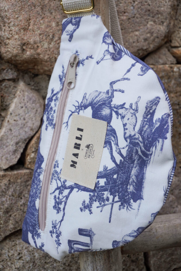 Sac banane mini Emilie - Toile de jouy bleu gris – Image 4