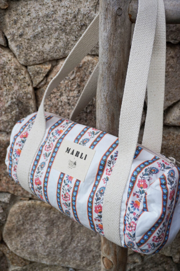 Sac polochon mini dima toile de jouy fleuri pastel – Image 3