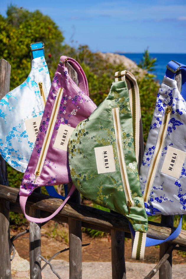 Sac banane Leelo fleuri rose et lila – Image 6
