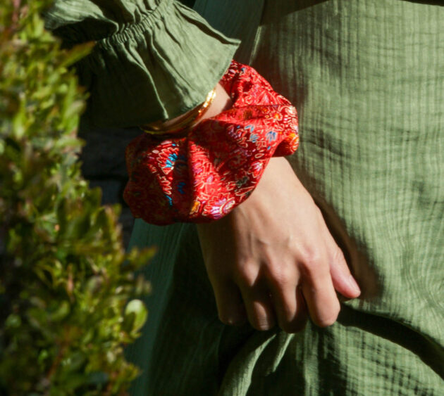 Chouchou Malou fleuri rouge et multicolore