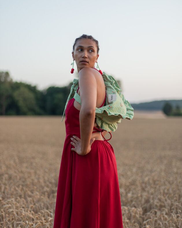 Sac banane froufrou paloma carreau fleuri vert et rouge – Image 2