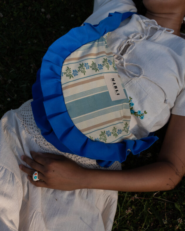 Sac banane froufrou paloma bicolore rayure fleuri ecru et froufrou bleu bugatti – Image 3