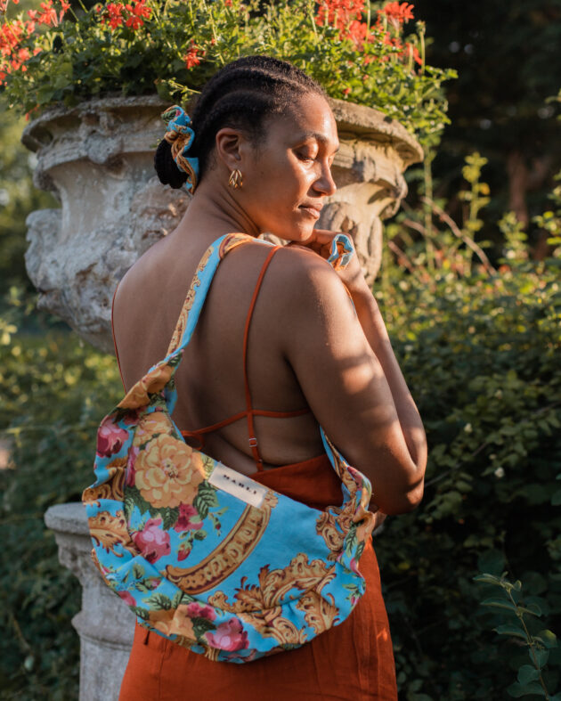 Sac banane froufrou paloma Fleuri baroque bleu ciel et bronze – Image 4