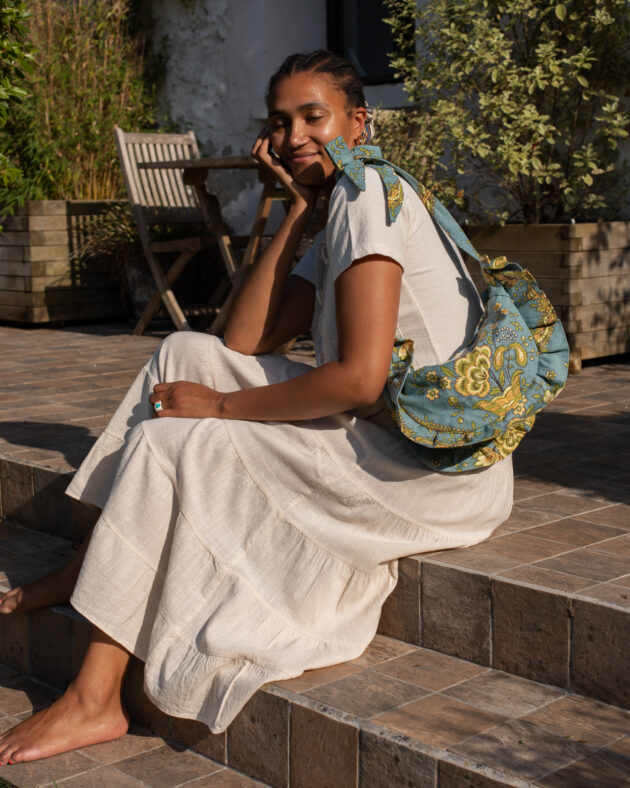 Sac banane froufrou paloma fleuri vert d'eau et jaune – Image 4