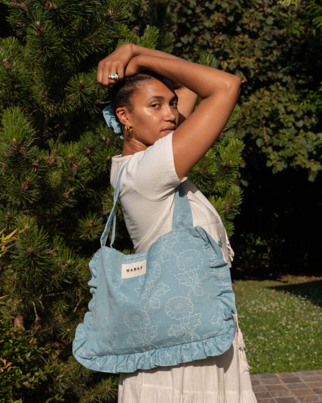 Cabas froufrou Emma carreau grosse fleur bleu azur – Image 2