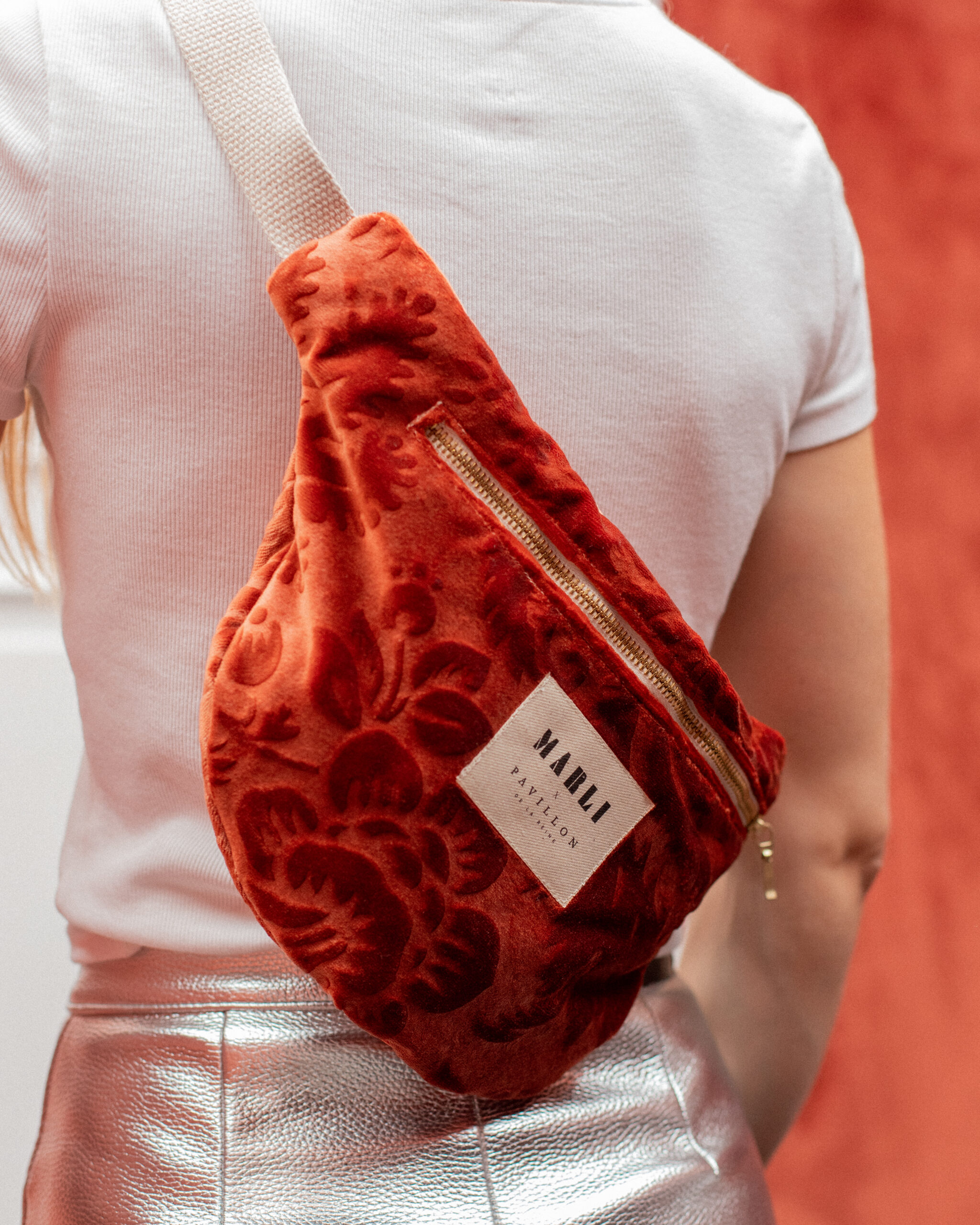 Sac banane Anne - Velours terracota – Image 2