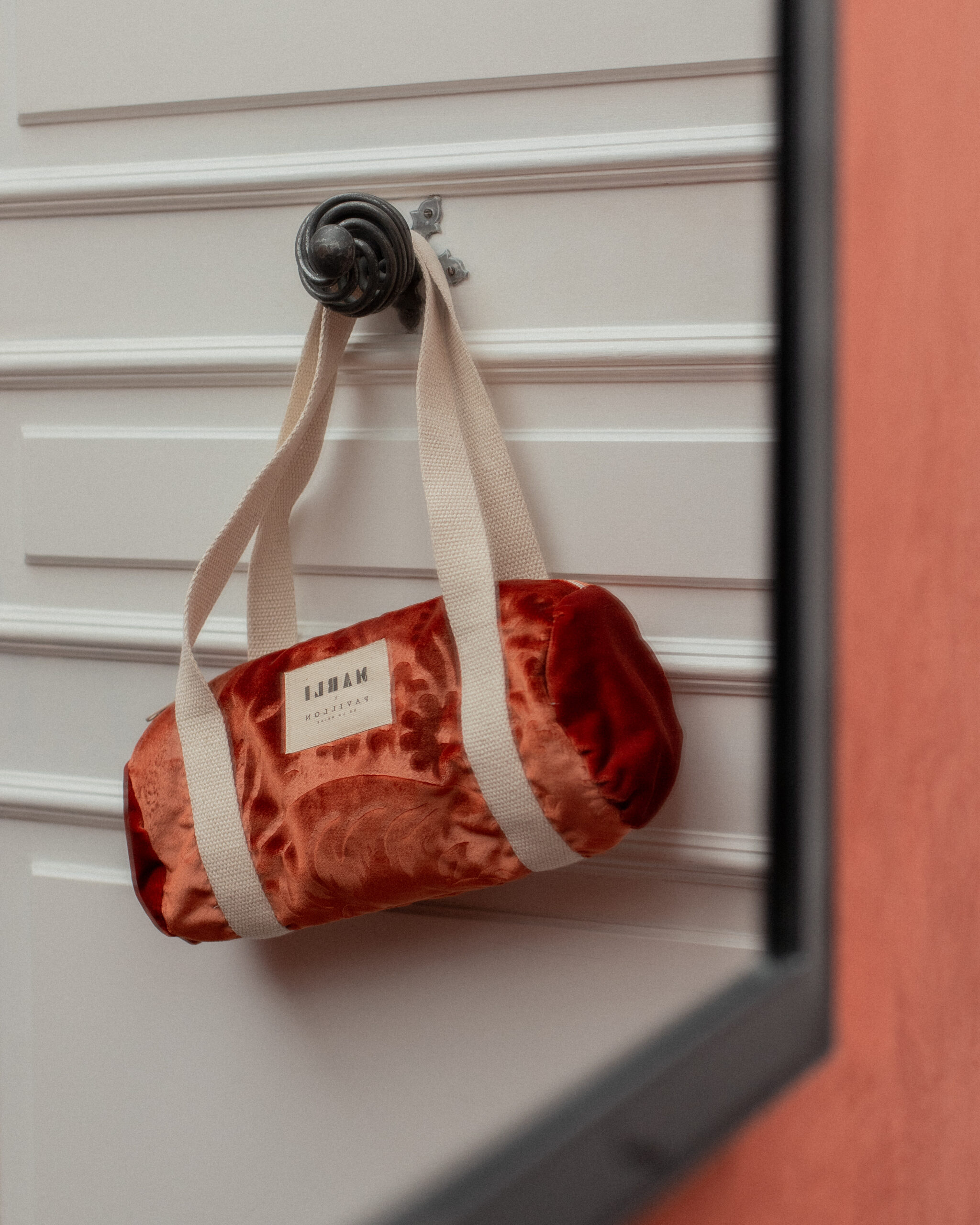 Sac Polochon mini Charlo velours terracota – Image 2