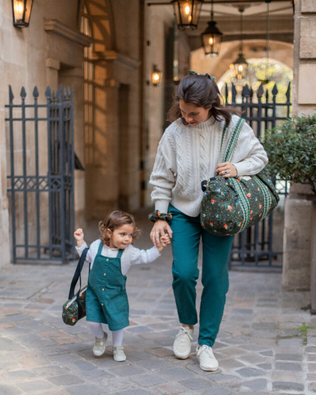 Sac polochon maxi dimitri toile de jouy fleuri noir et vert – Image 2
