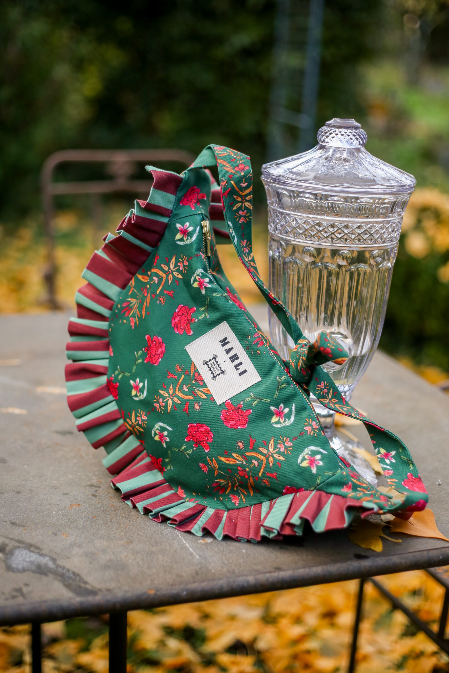 Banane froufrou Tatiana - Motif fleuri vert sapin – Image 3