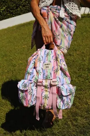 Sac à dos Pablo  - Motif Perroquets et palmiers fond multicolore